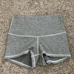 Lululemon boogie shorts 4
